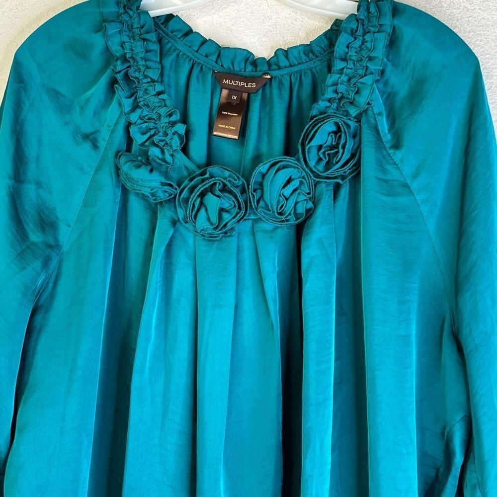 Multiples Top - Picture 3 of 6